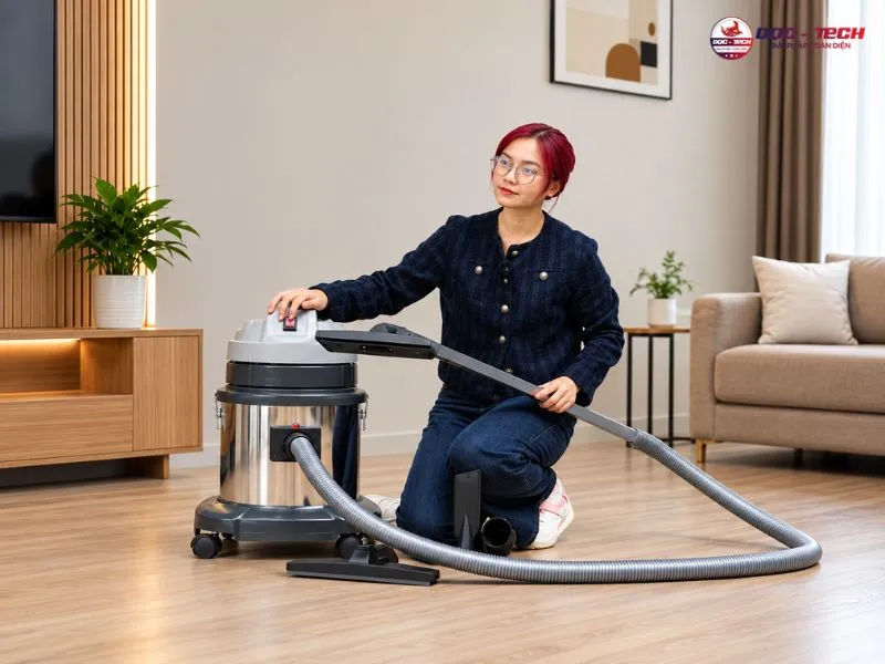 Bật công tắc khởi động thiết bị
