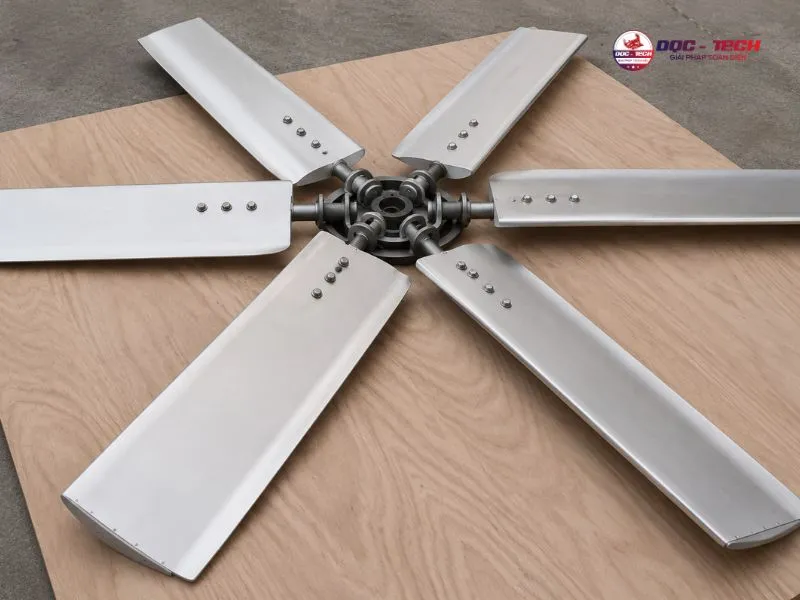 Quạt gió của tháp tản nhiệt Liang Chi LBC-1250RT
