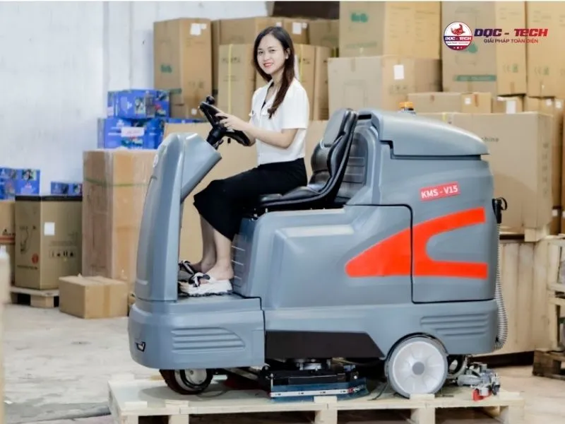 Kinh nghiệm chọn mua máy chà sàn liên hợp chuẩn mục đích