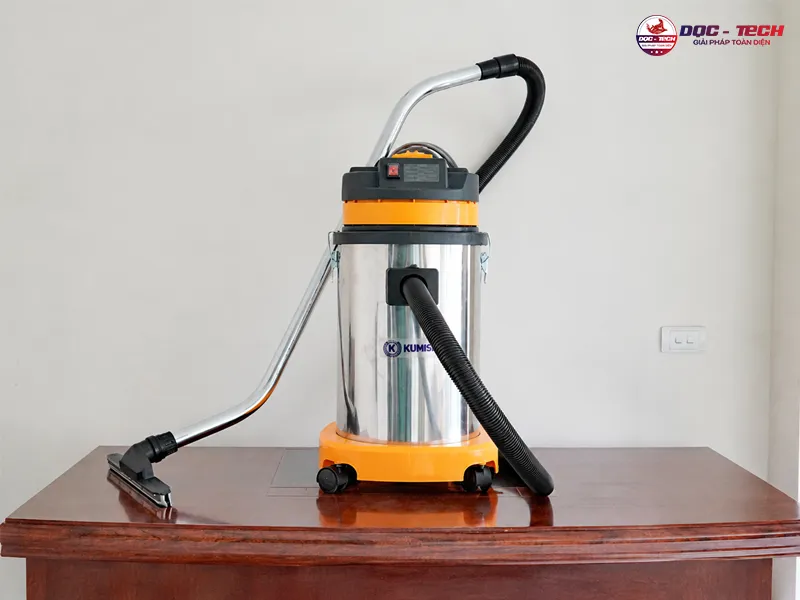 máy hút bụi công nghiệp công suất lớn Kumisai KMS30 với thùng inox cứng cáp