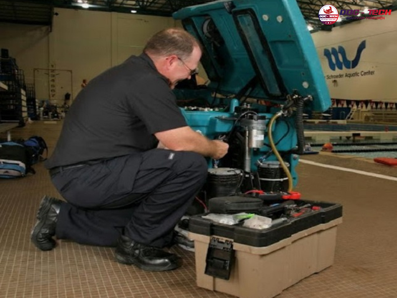 Máy chà sàn ắc quy nhanh hết điện/không sạc được