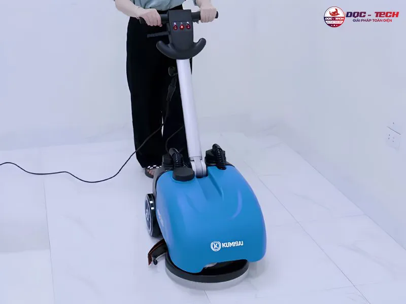 Máy chà sàn bị rung lắc: kinh nghiệm dùng
