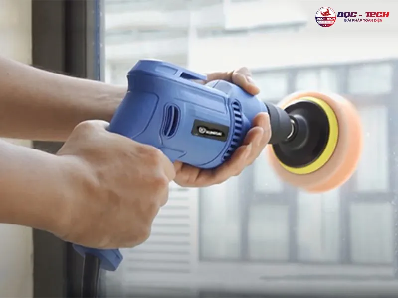 máy chà sàn Kumisai KMS 600 vệ sinh nhiều bề mặt