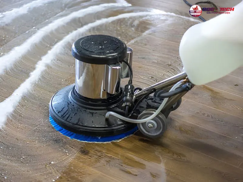 May-cha-san-giat-tham-hoat-dong-the-nao.jpg Máy chà sàn giặt thảm hoạt động thế nào