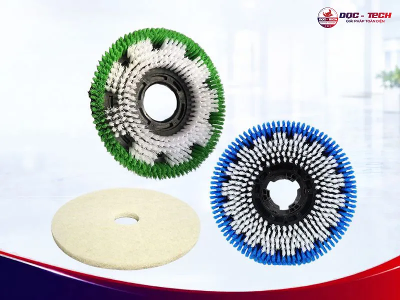 Máy chà sàn gỗ: chọn pad, bàn chải