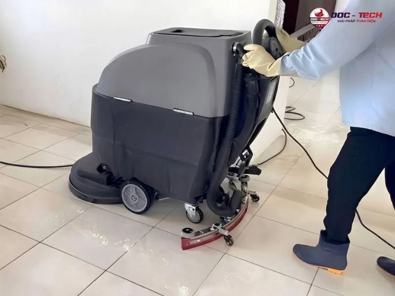 Cách dùng máy chà sàn liên hợp Kumisai KMS 58E