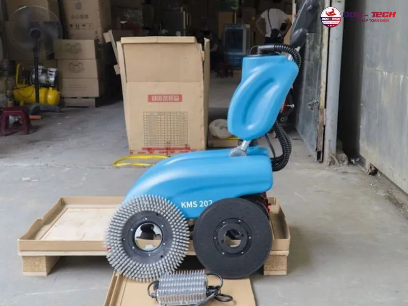 Máy chà sàn liên hợp mini Kumisai KMS-202 gọn nhẹ