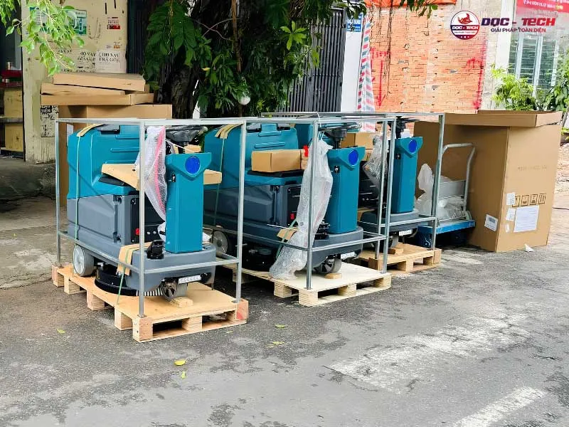 giá top máy chà sàn ngồi lái bán chạy