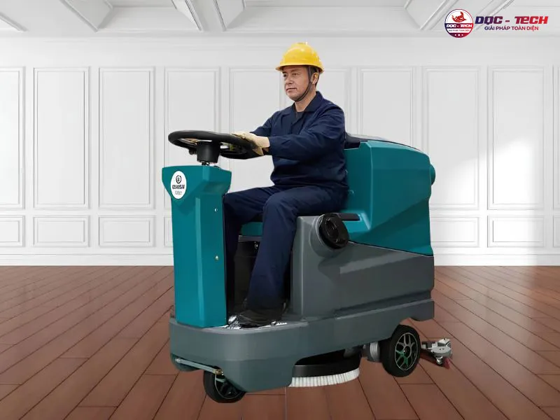 Máy chà sàn ngồi lái Kumisai KMS D7F cách vận hành