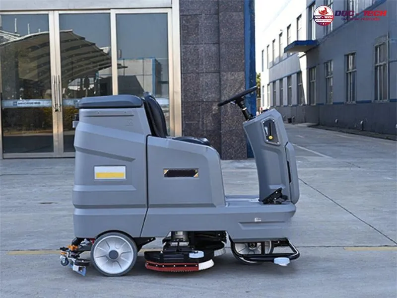 Máy chà sàn ngồi lái Kumisai KMS V75 2 bàn chà