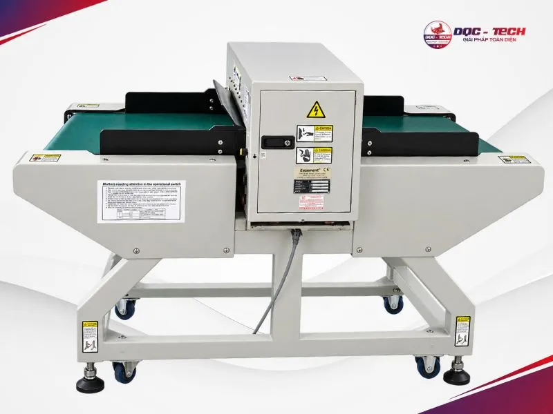 Máy tìm kim loại Easement HD-680C