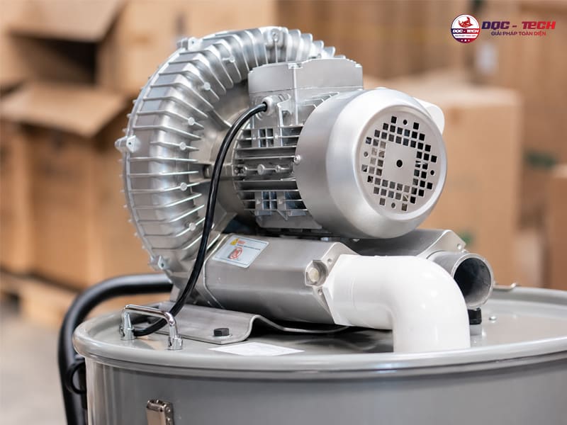 máy hút bụi Kumisai KMS 603T sở hữu động cơ khủng
