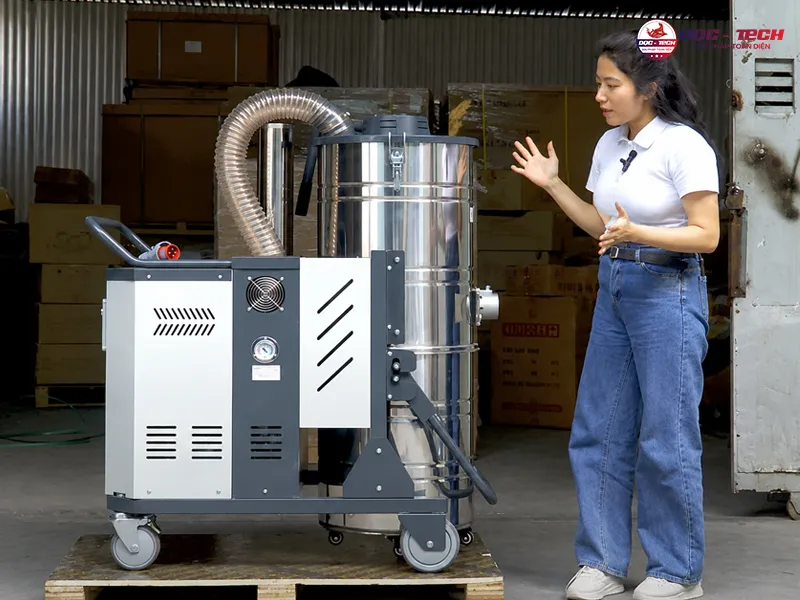 Máy hút bụi công suất lớn 3 pha Kumisai KMS100 kèm bộ lọc hepa