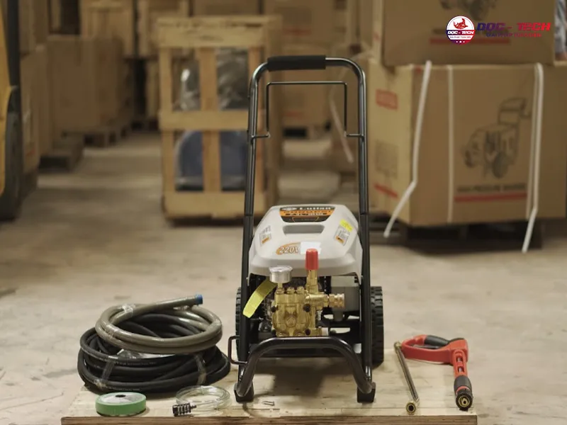 Máy xịt chuồng trại Lutian LT-16MC Máy xịt chuồng trại Lutian LT-16MC