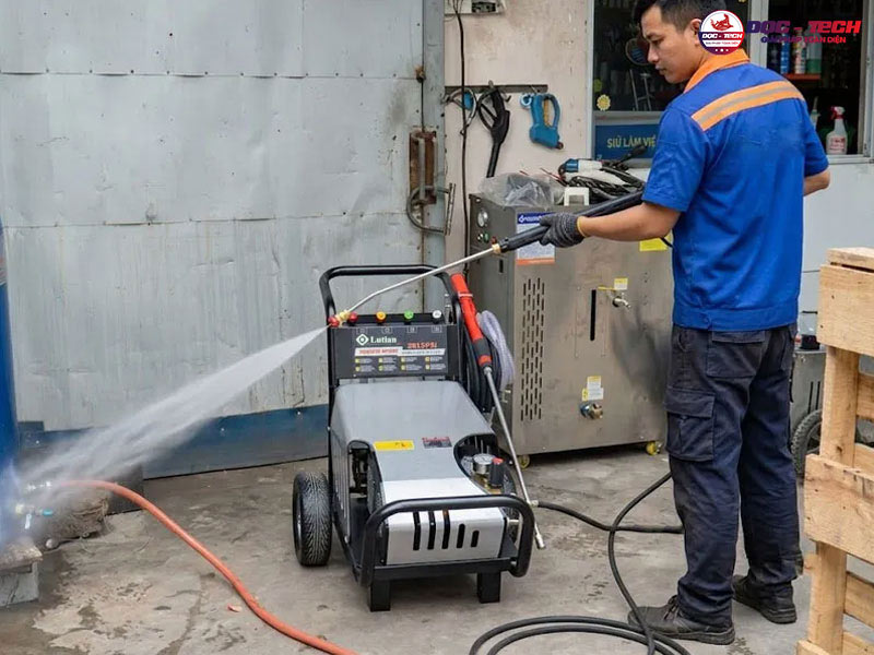 máy rửa xe Trung Quốc mạnh mẽ