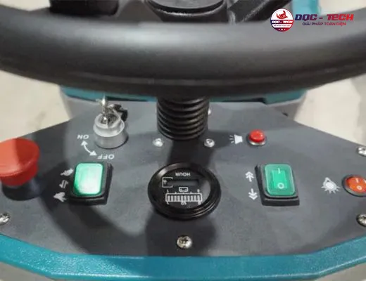 Máy chà sàn liên hợp ngồi lái Kumisai KMS 90B - 4