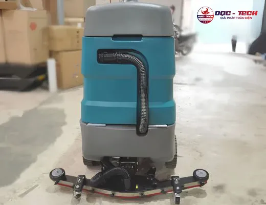 Máy chà sàn liên hợp ngồi lái Kumisai KMS 90B - 3