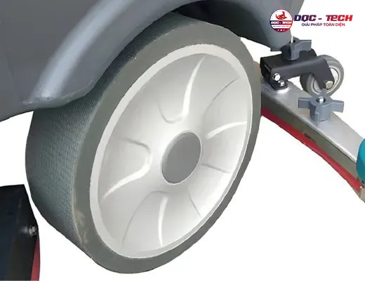 Máy chà sàn ngồi lái Kumisai KMS D8 - 4