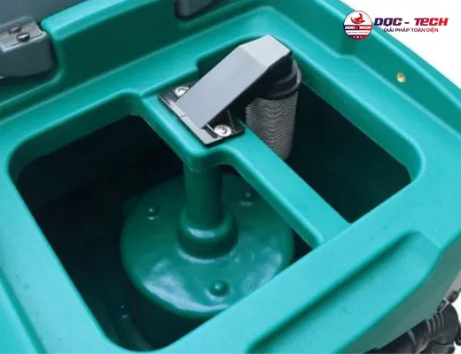 Máy chà sàn ngồi lái Kumisai KMS D8F - 5