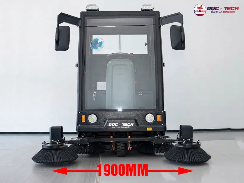 Chổi xe quét rác ngồi lái DQC Tech 10F