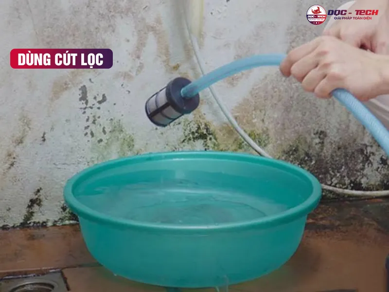 Dùng cút lọc máy rửa xe mini Kumisai KMS Q8 (có chỉnh áp) Dùng cút lọc máy rửa xe mini Kumisai KMS Q8 (có chỉnh áp)