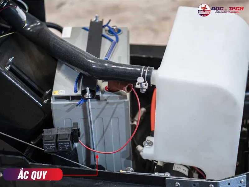 Ắc quy xe quét rác đẩy tay Kumisai KMS S3 