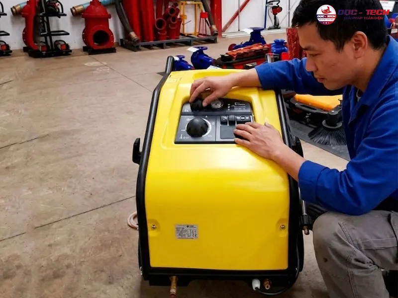 Kiểm tra máy xịt rửa xe Lutian LT-1015-2900PSI 