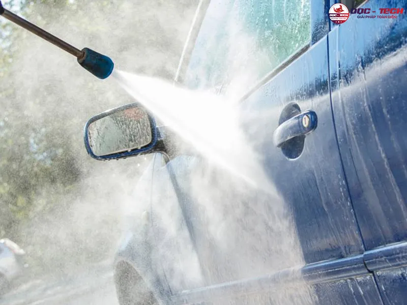 máy rửa xe áp lực Kumisai KMS 380 xịt khỏe