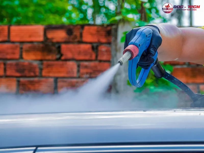 máy rửa xe hơi nước nóng Kumisai KMS1090C tiết kiệm nước