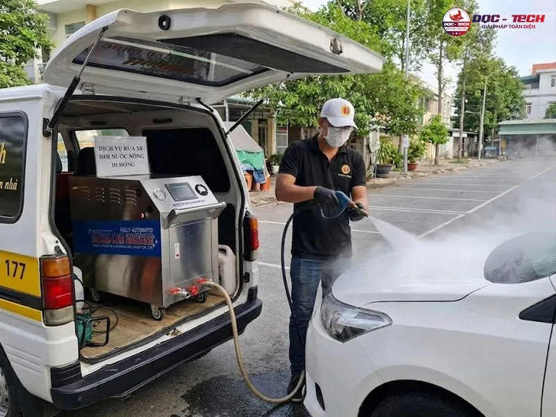 máy rửa xe hơi nước nóng Kumisai KMS1090C hiệu quả