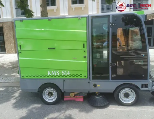 Xe quét rác công nghiệp ngồi lái Kumisai KMS-S14 - 3