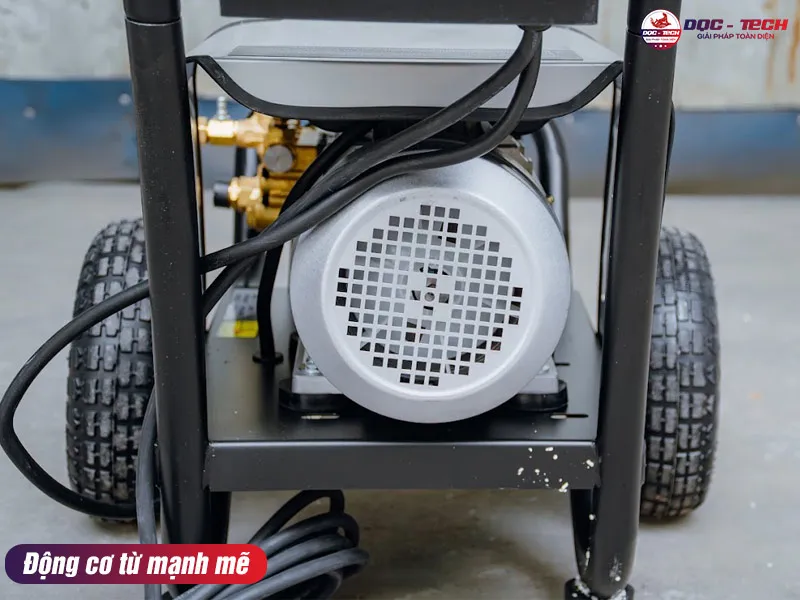 Động cơ máy rửa xe áp lực Lutian 2600PSI 15M26-3.7S2 Động cơ máy rửa xe áp lực Lutian 2600PSI 15M26-3.7S2