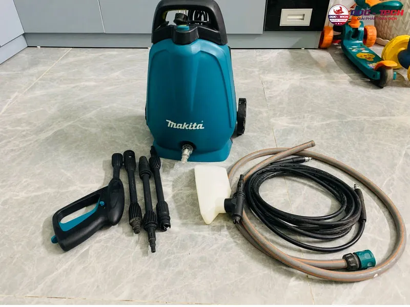 Máy rửa xe nhập khẩu Makita Máy rửa xe nhập khẩu Makita