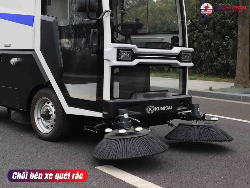 Chổi xe quét rác ngồi lái Kumisai KMS - 1000L Chổi xe quét rác ngồi lái Kumisai KMS - 1000L