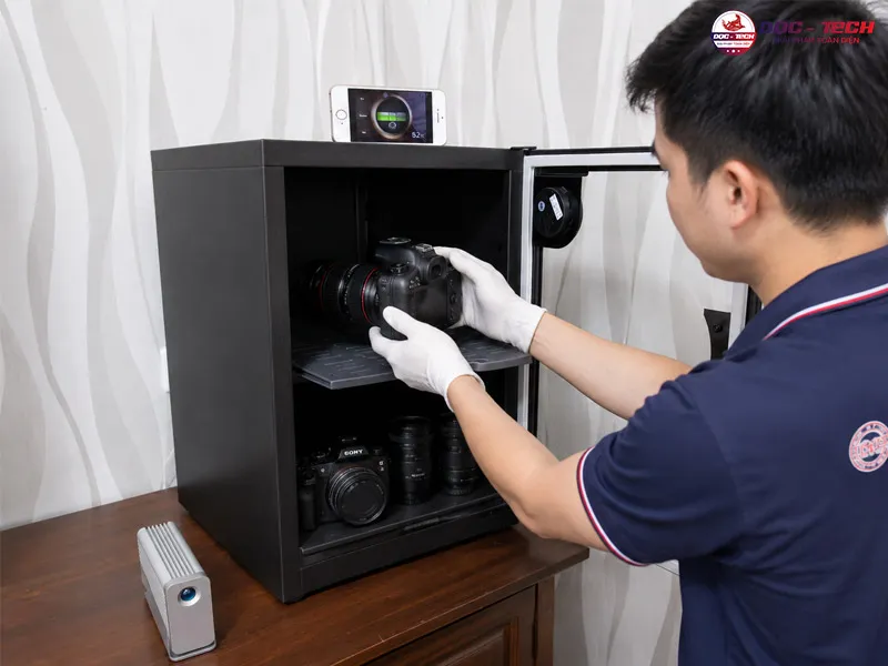 Dùng tủ chống ẩm Eureka RT-48C