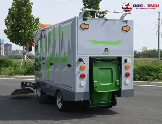 Xe quét rác ngồi lái Kumisai KMS S18 - 3