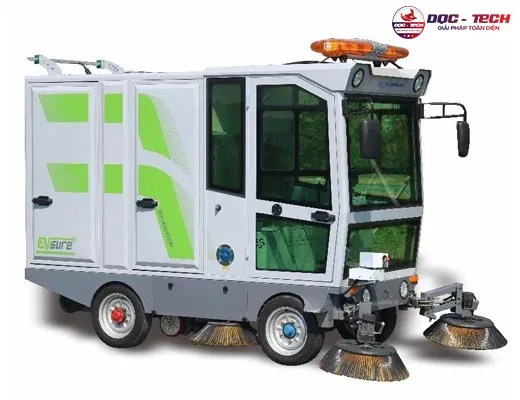 Xe quét rác ngồi lái Kumisai KMS S18