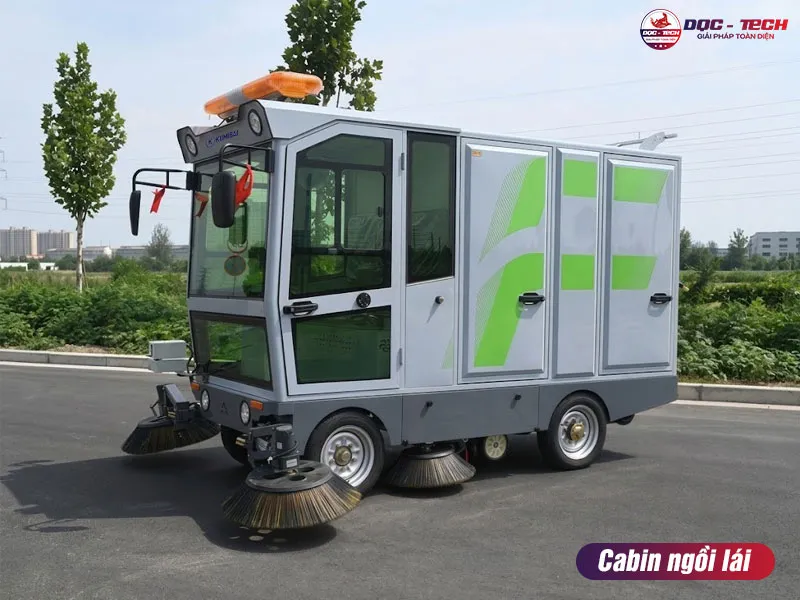 khoang lái xe quét rác ngồi lái Kumisai KMS S18