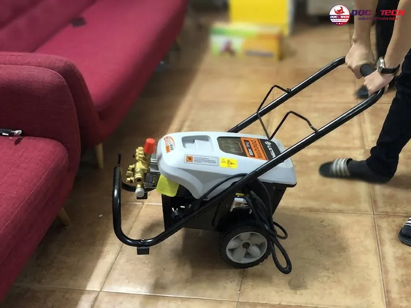 máy xịt rửa xe Lutian LT-16MC cơ động