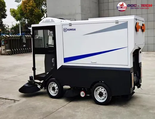Xe quét rác ngồi lái Kumisai KMS - 155L - 3