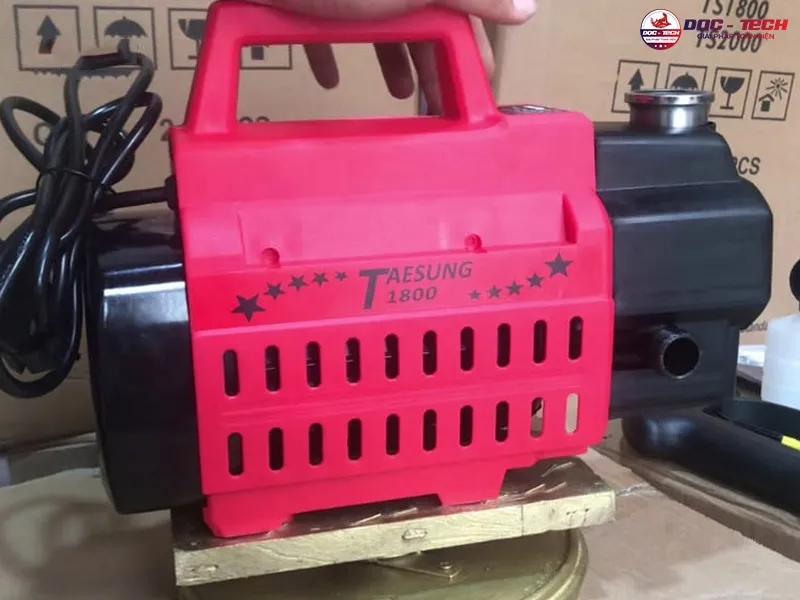Máy rửa xe TAESUNG TS-1800