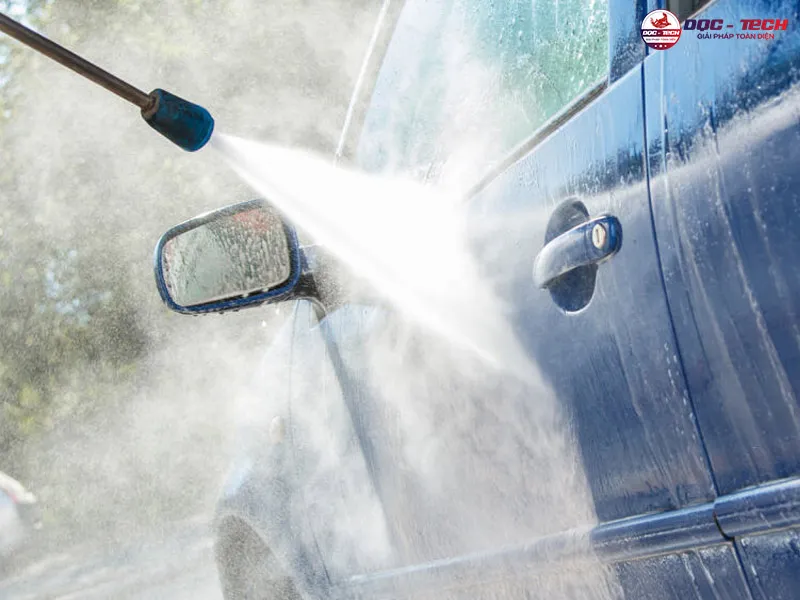 máy rửa xe Hàn Quốc mạnh mẽ