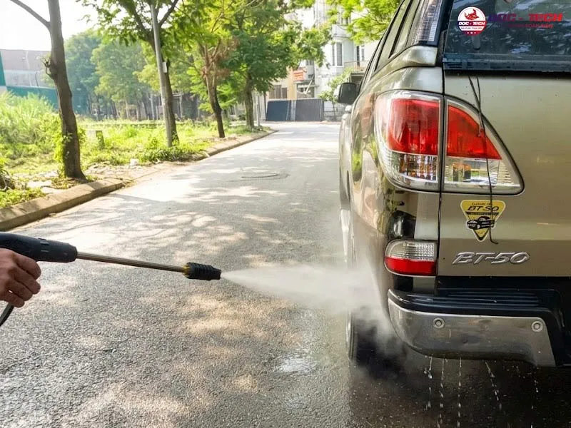 Máy rửa xe mini ZNC mạnh mẽ