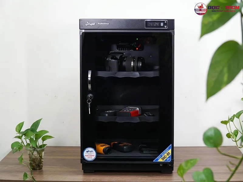 tủ chống ẩm FujiE DHC80 kín khít