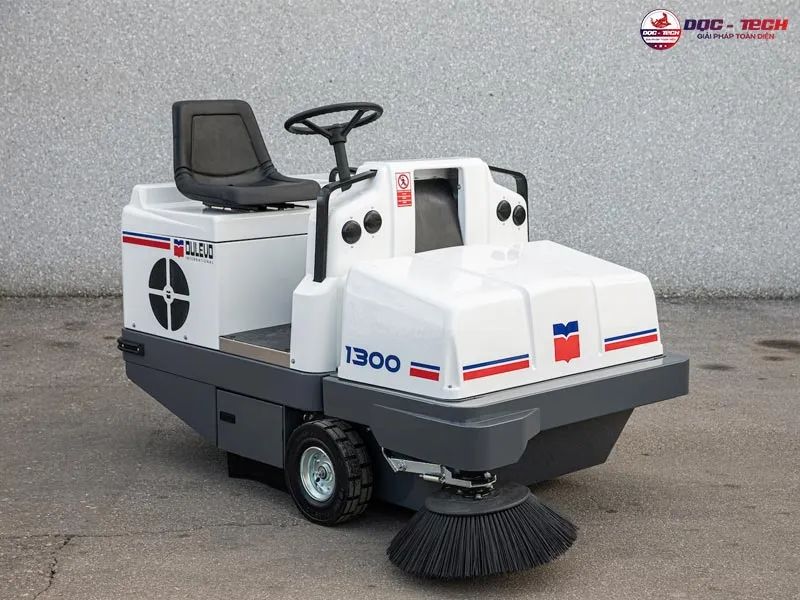 Xe quét đường Dulevo 1300