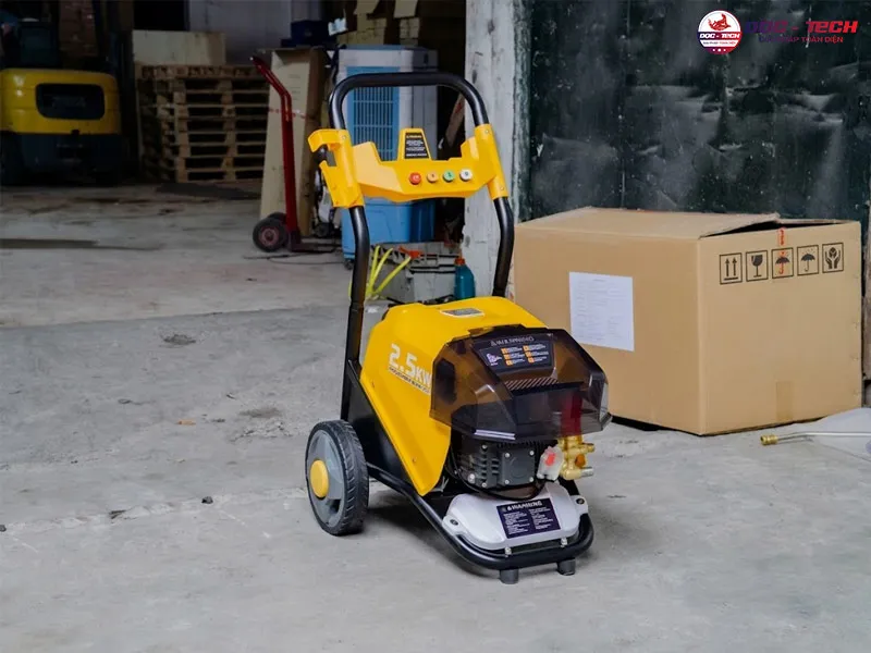 Máy rửa xe 150 bar Kumisai KMS3300