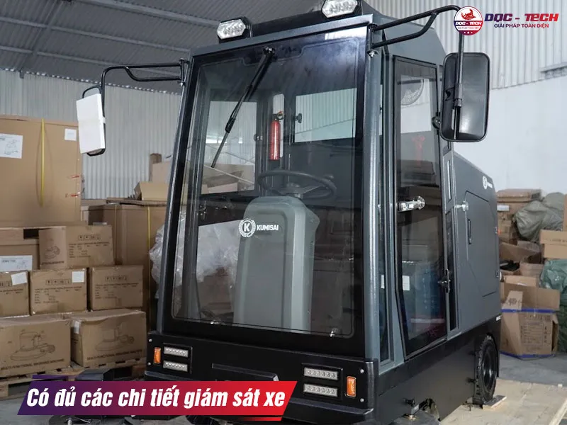 chi tiết giám sát xe quét rác ngồi lái Kumisai KMS-S12