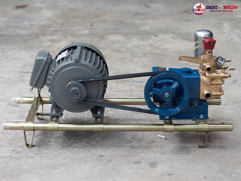 Máy rửa xe dây đai Trung Quốc