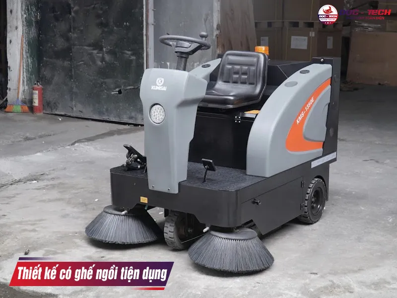 máy quét công nghiệp ngồi lái Kumisai KMS 1350E - pin lithium