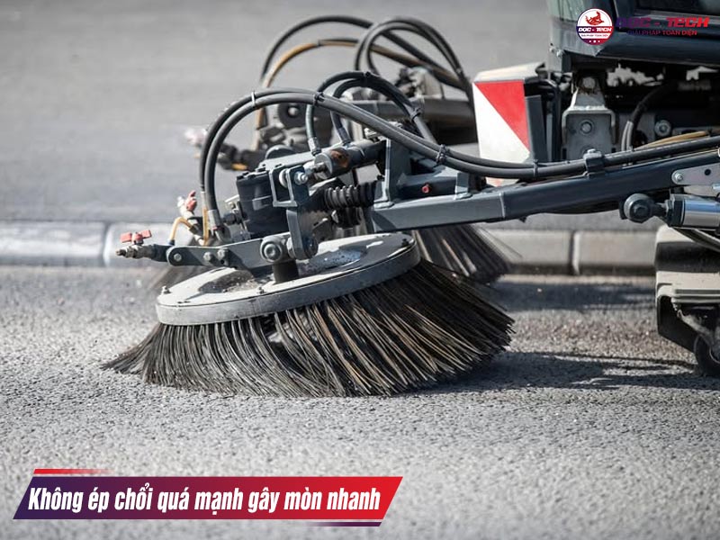 Chỉnh chổi xe quét đường